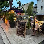 Hotel Le Sully 2*