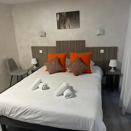 Hotel Le Sully 2*