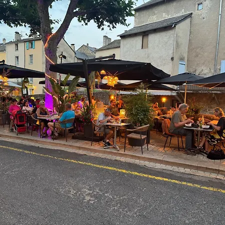 Le Sully Hotel